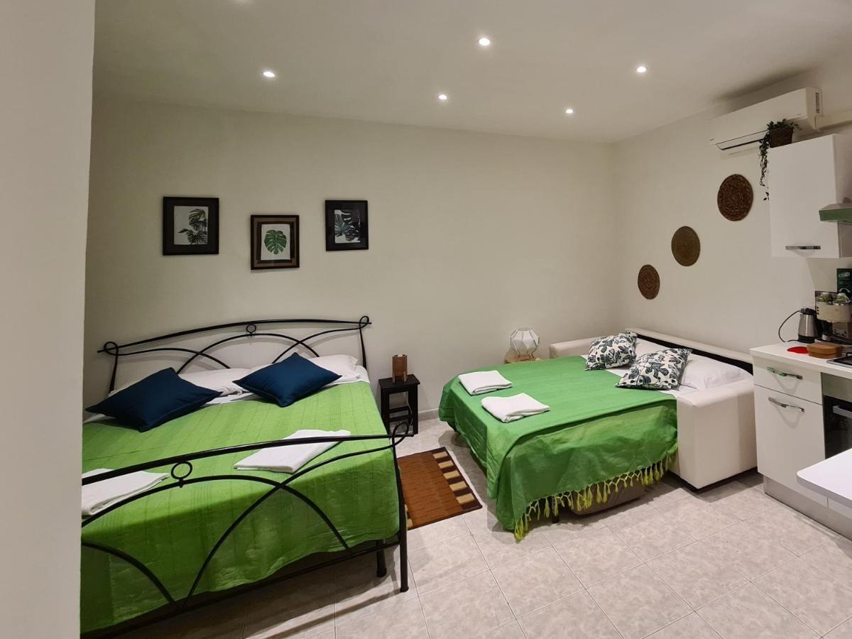 Stella Apartment Genoa Bagian luar foto