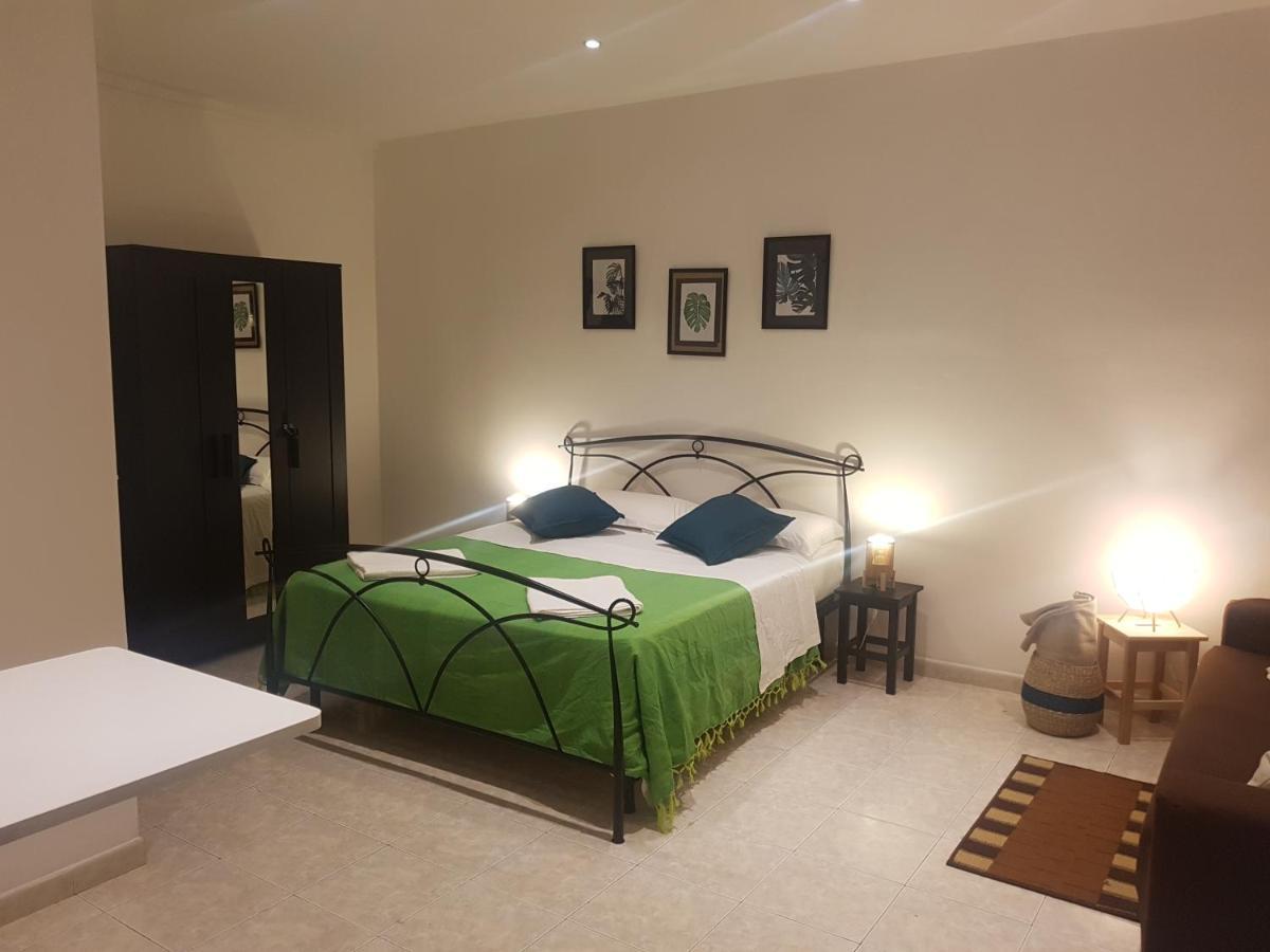 Stella Apartment Genoa Bagian luar foto