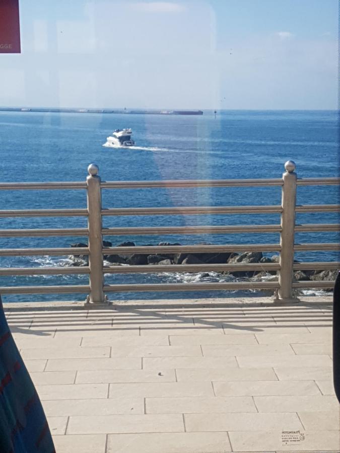 Stella Apartment Genoa Bagian luar foto